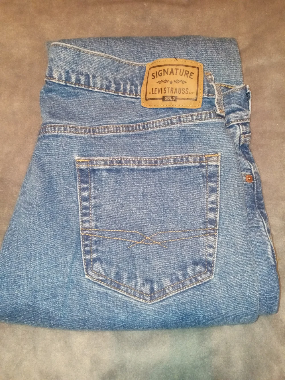 Levi's Relaxed Fit Men's Blue Denim Jeans